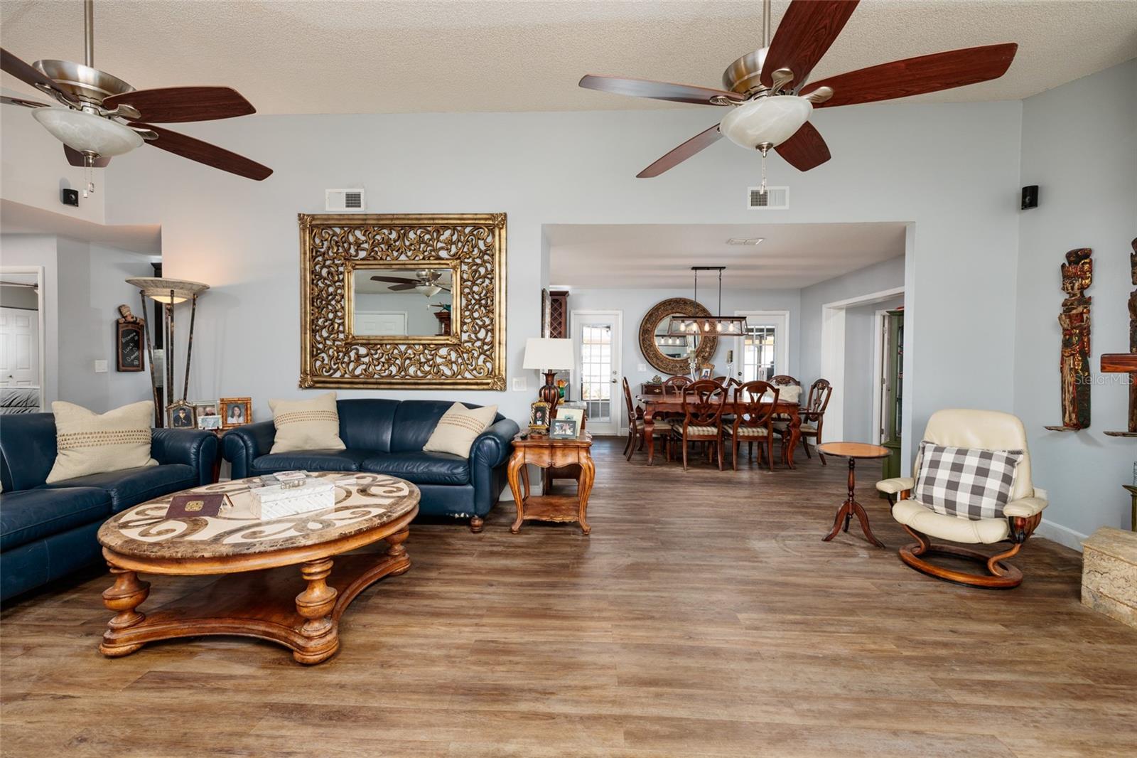 23208 SIERRA RD — photo 13