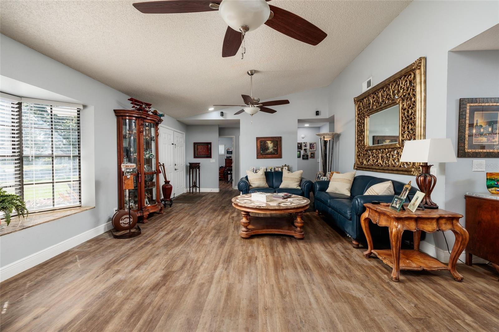 23208 SIERRA RD — photo 12
