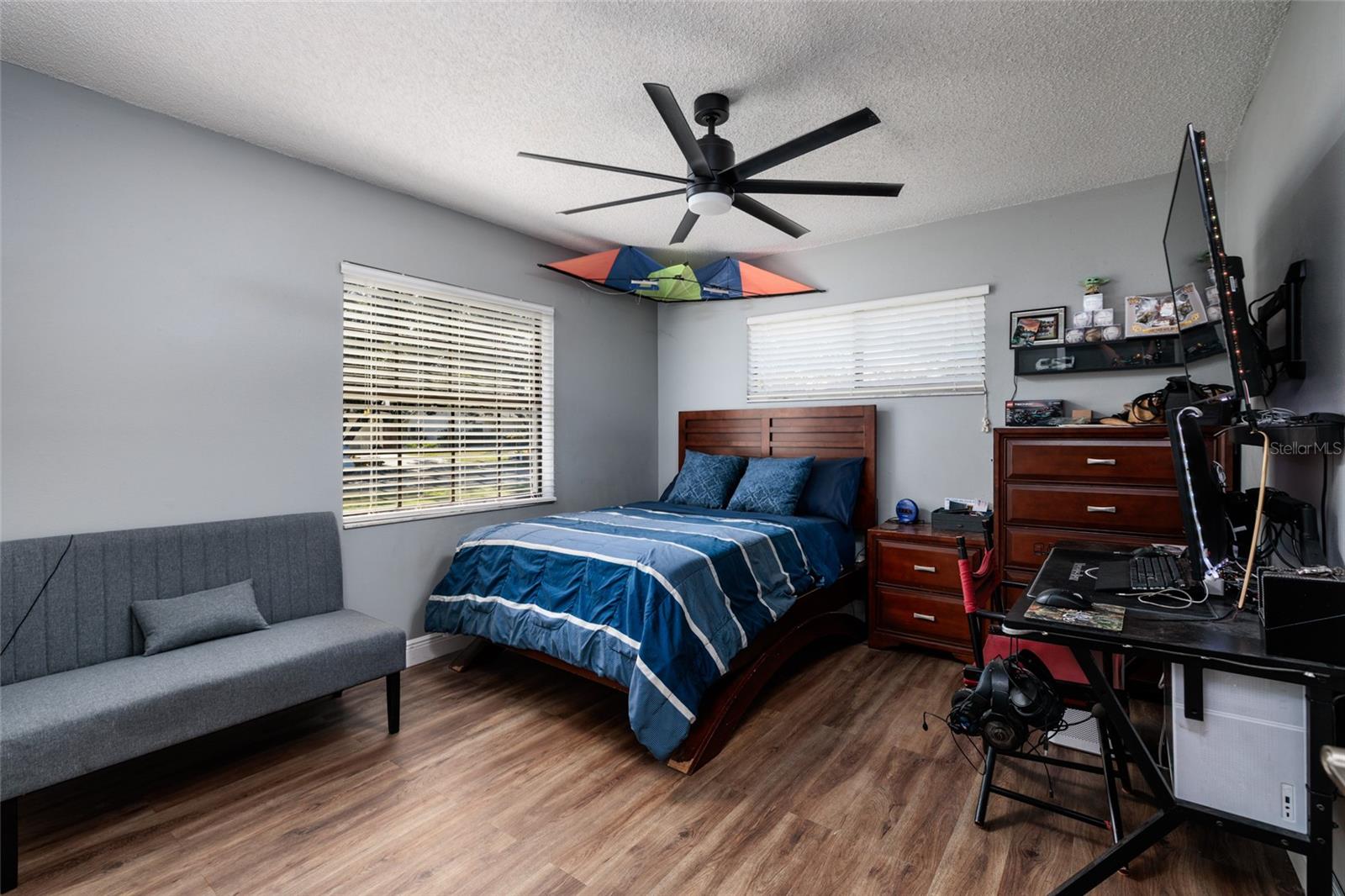 23208 SIERRA RD — photo 22