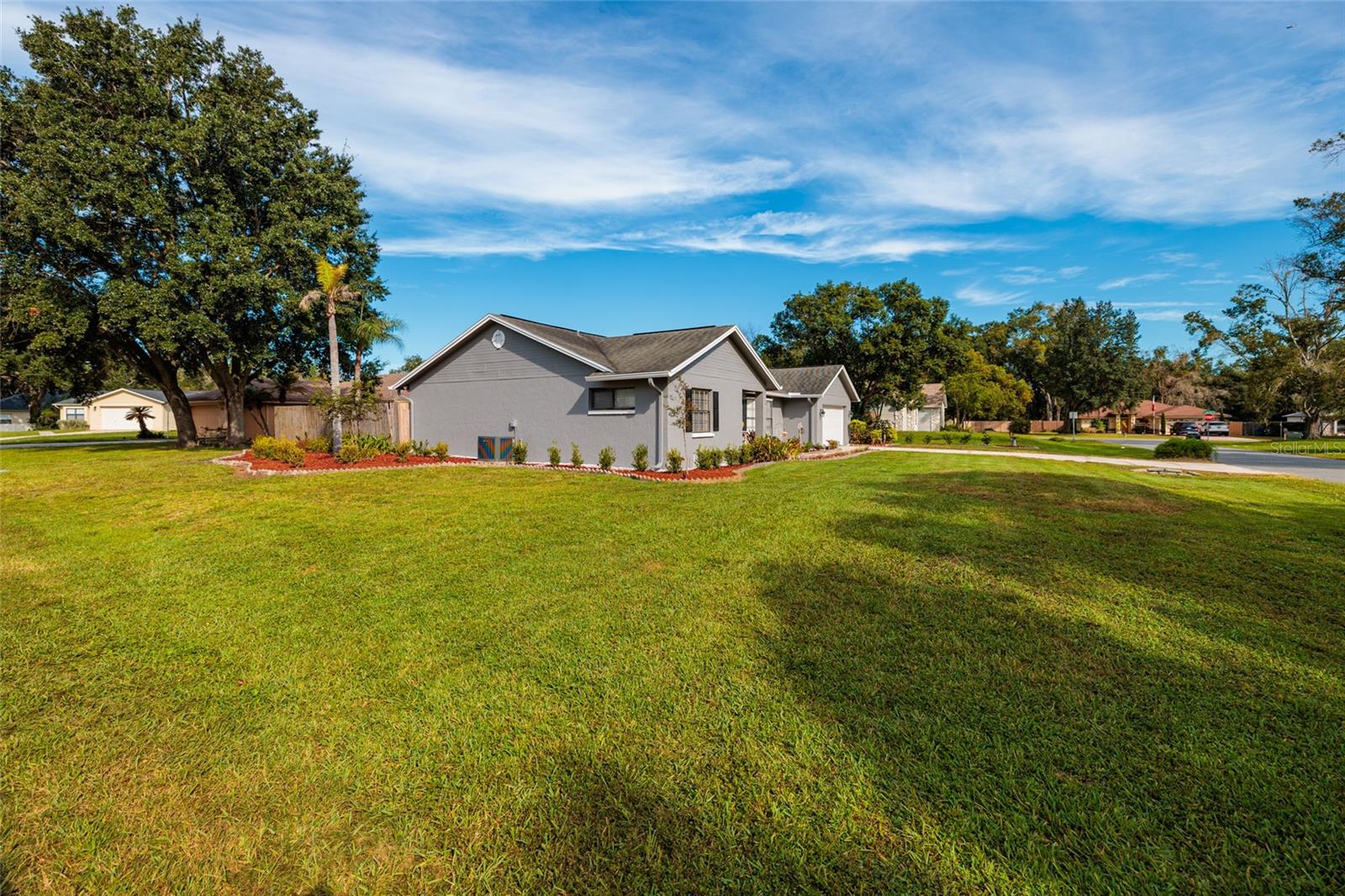 23208 SIERRA RD — photo 39