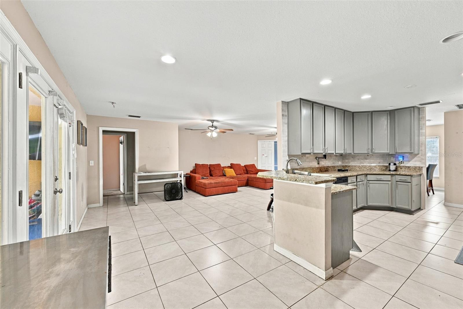 7405 MIRACLE LN — photo 11