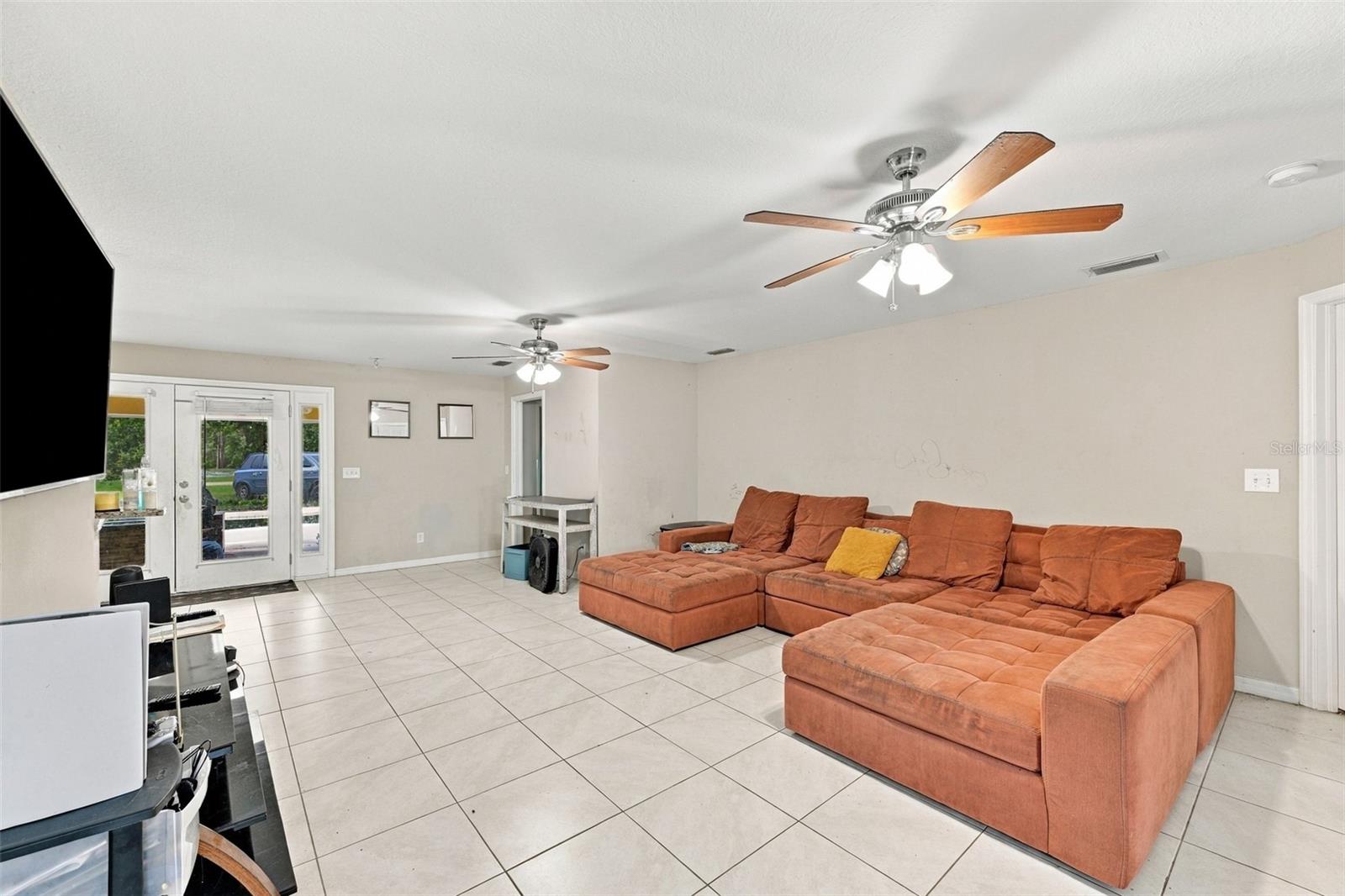 7405 MIRACLE LN — photo 8