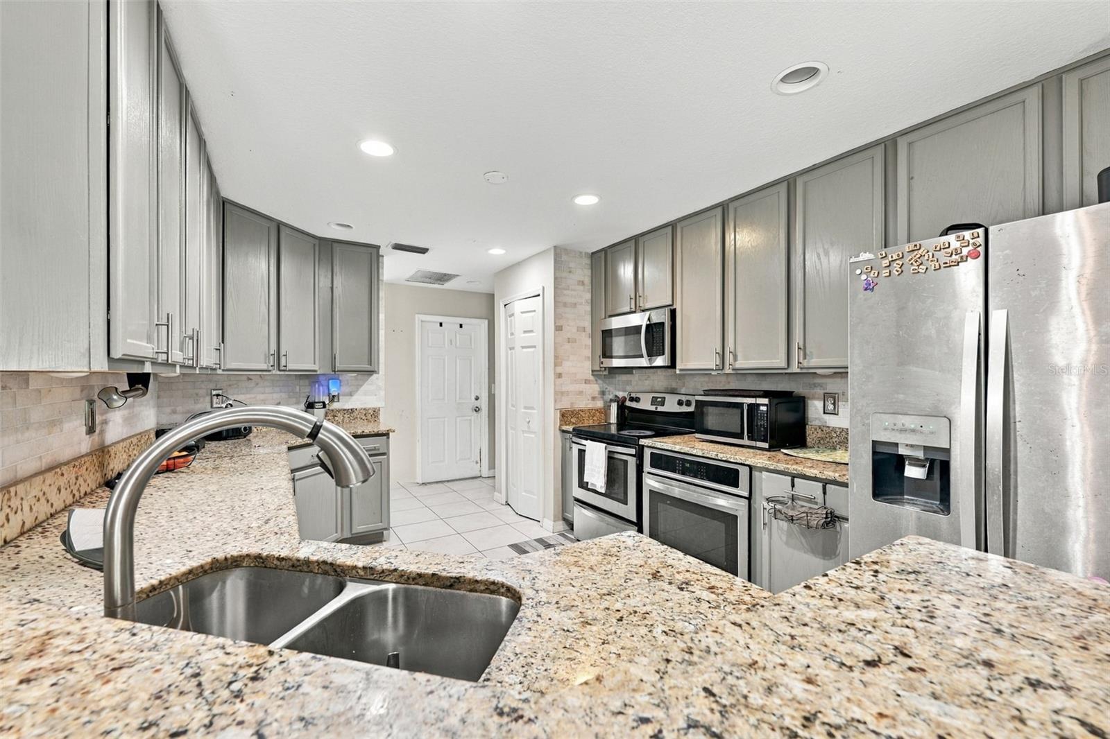 7405 MIRACLE LN — photo 13