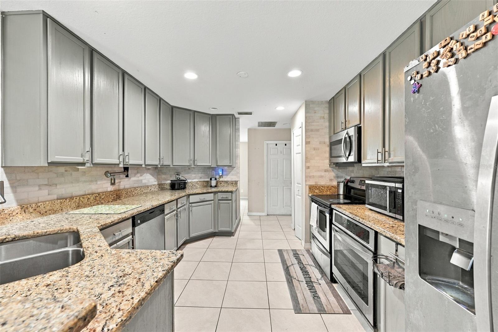 7405 MIRACLE LN — photo 14