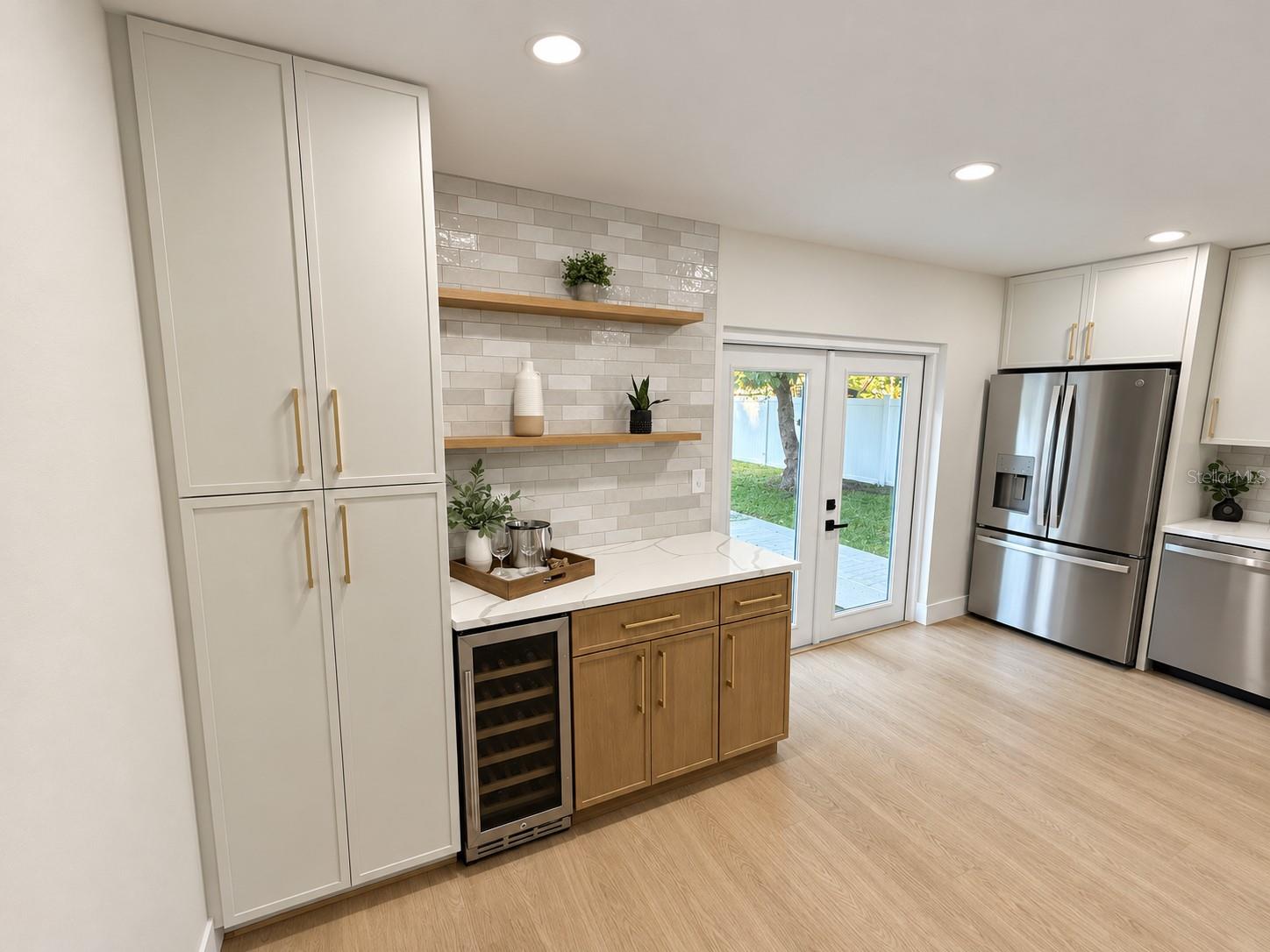 1613 GREENWOOD DR — photo 5
