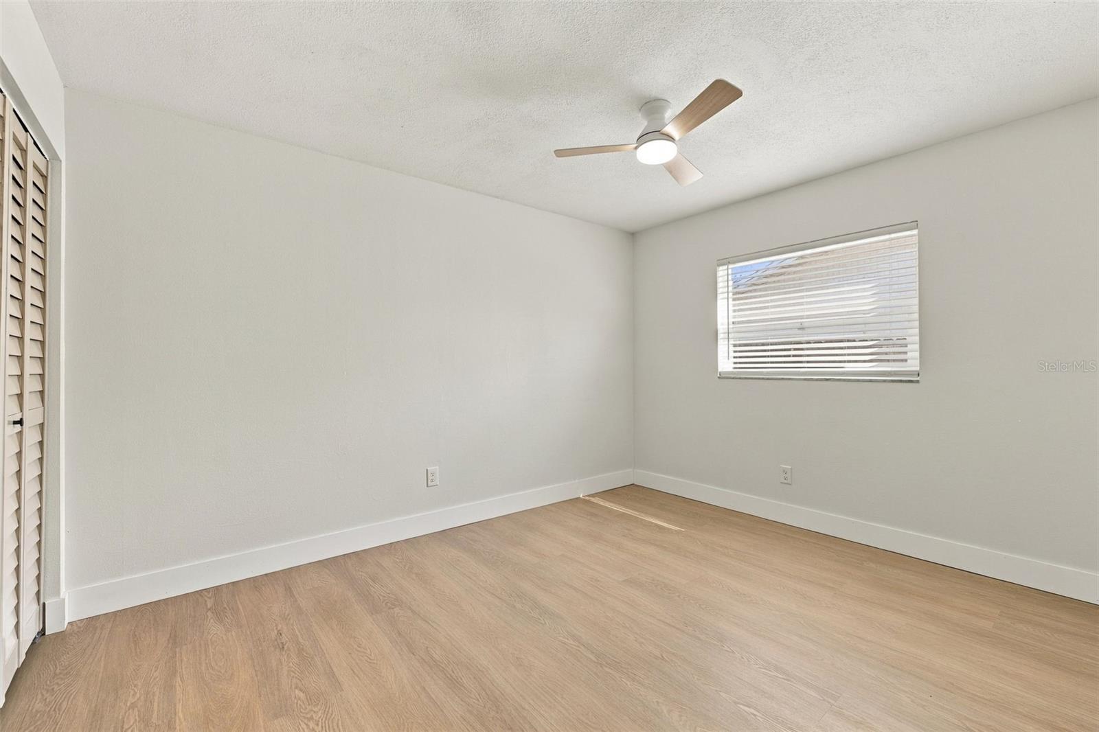 1613 GREENWOOD DR — photo 15