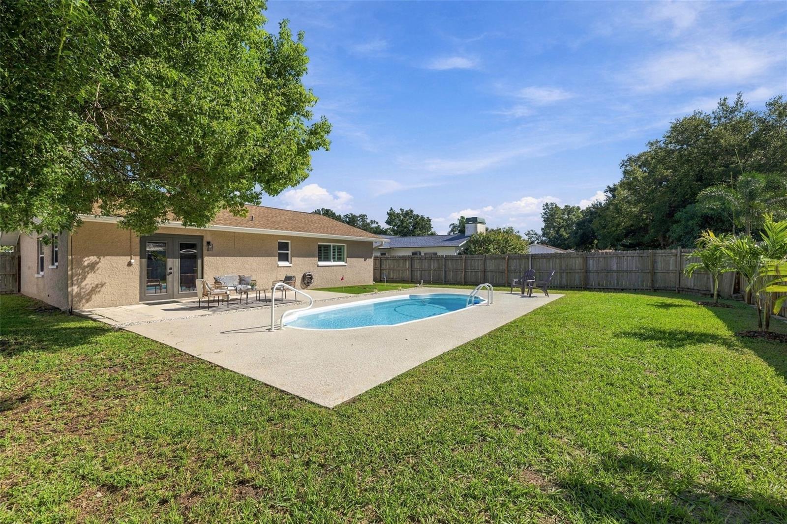 1613 GREENWOOD DR — photo 23