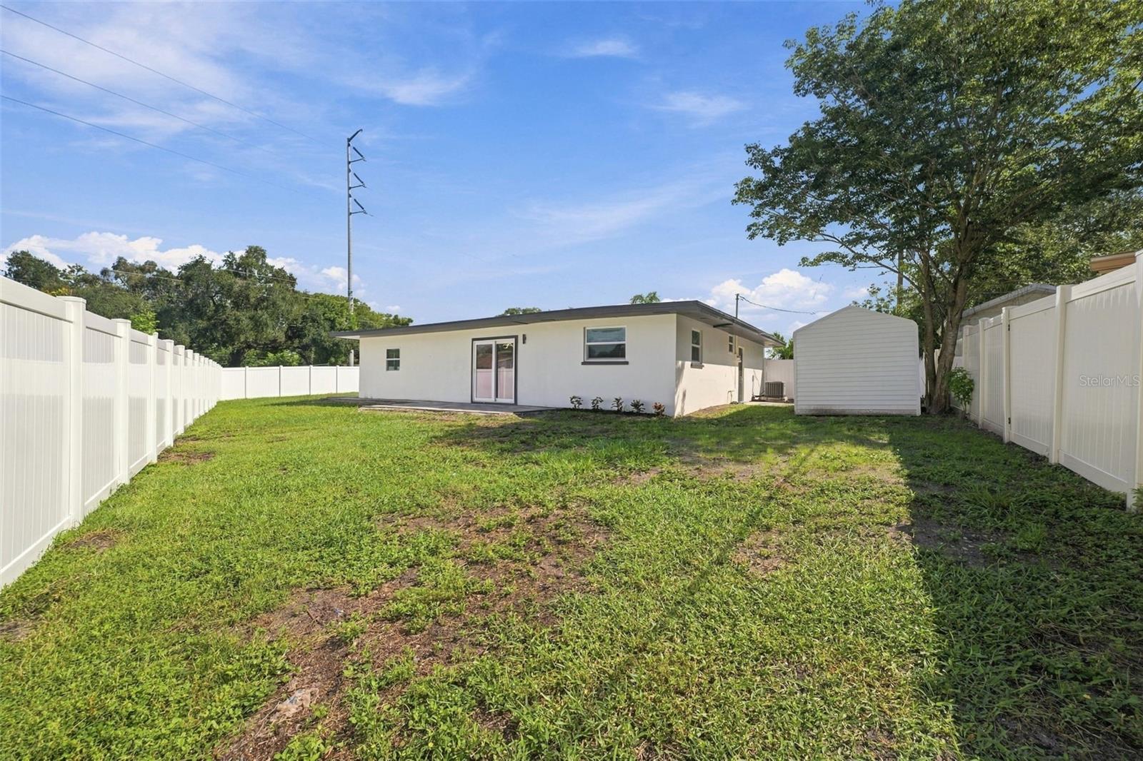 1300 S HILLCREST AVE — photo 38