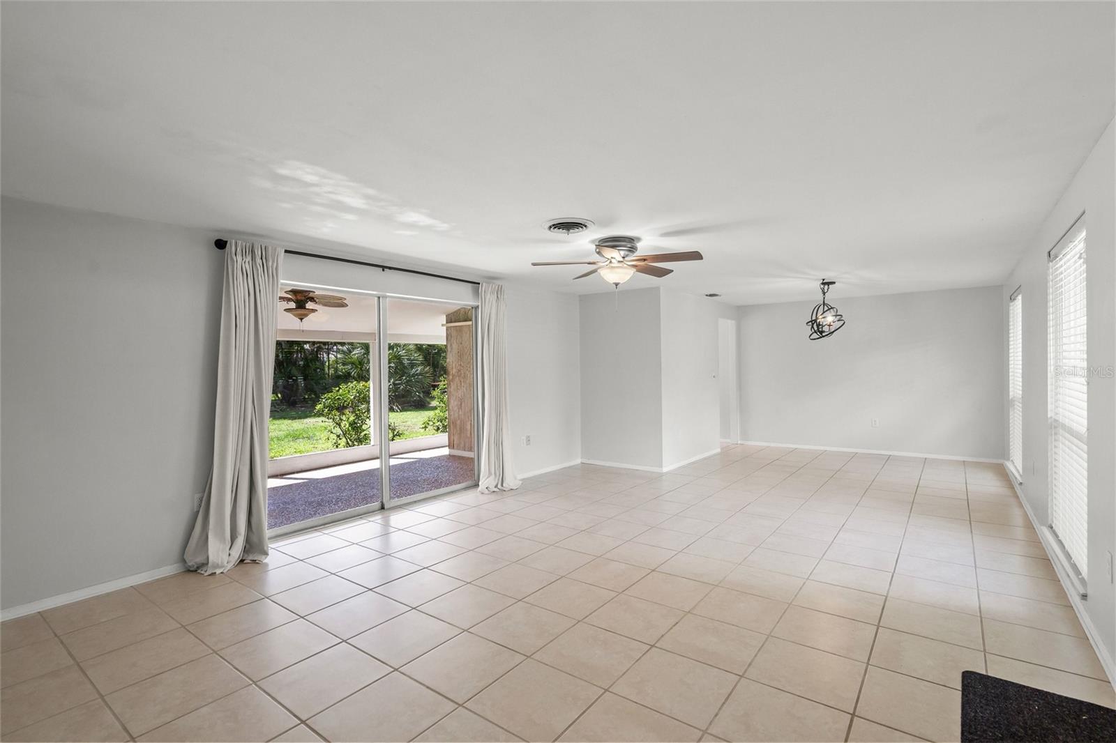 3185 REGATTA CIR — photo 5