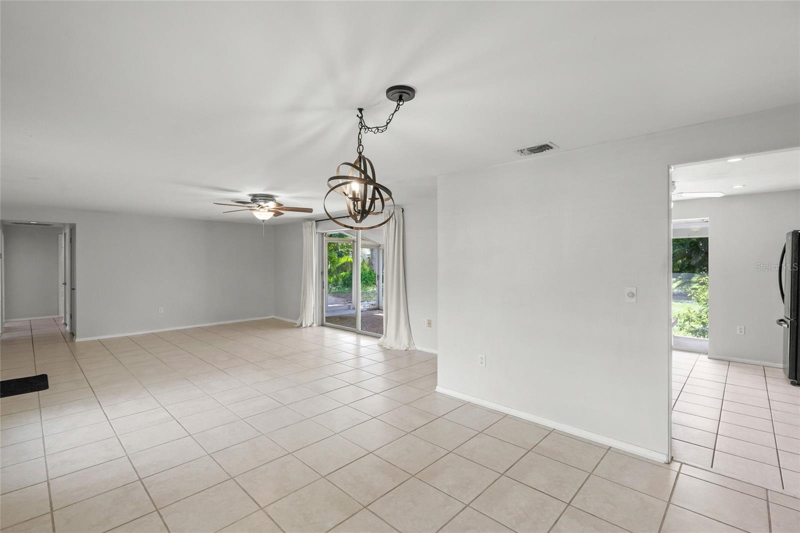 3185 REGATTA CIR — photo 4