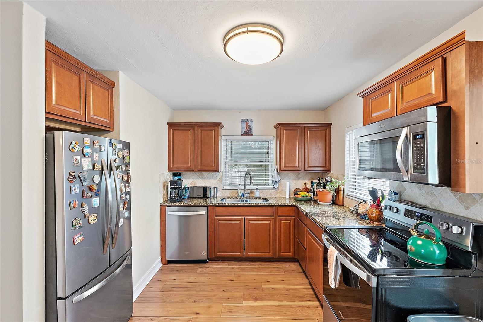 918 27TH ST N — photo 7