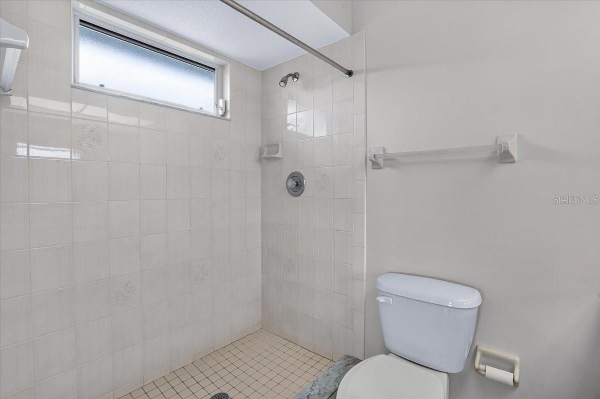 4104 STROMBUS RD — photo 35