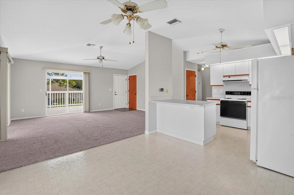 4104 STROMBUS RD — photo 18