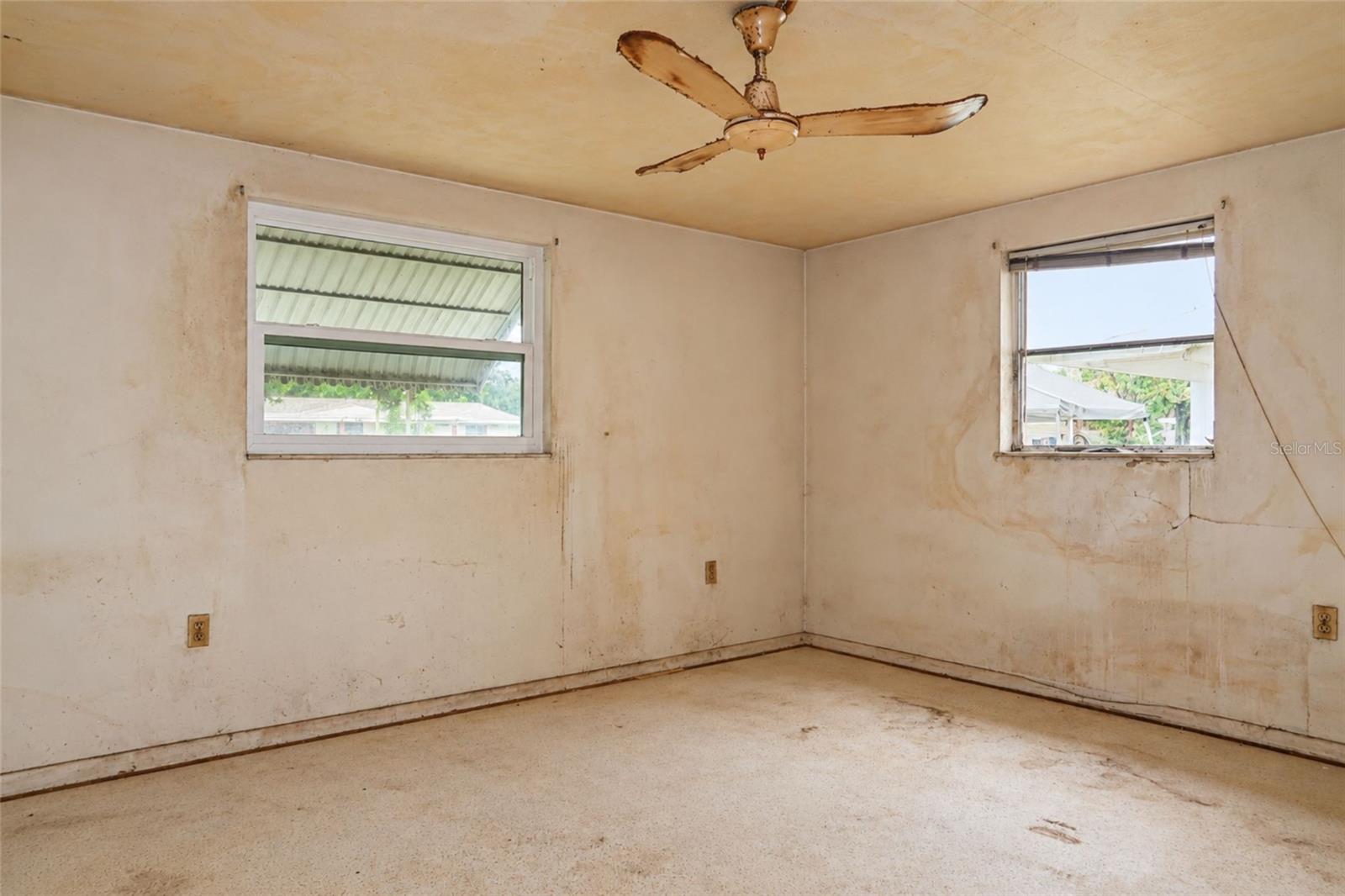 4601 IRENE LOOP — photo 3