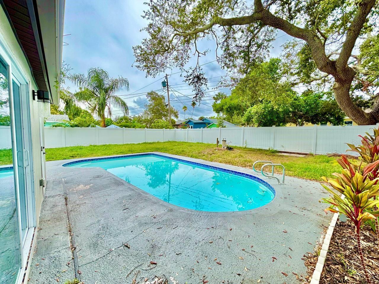 425 ORANGEWOOD DR — photo 33