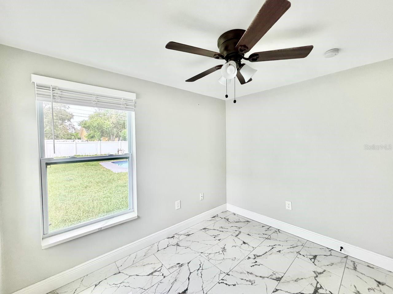 425 ORANGEWOOD DR — photo 14