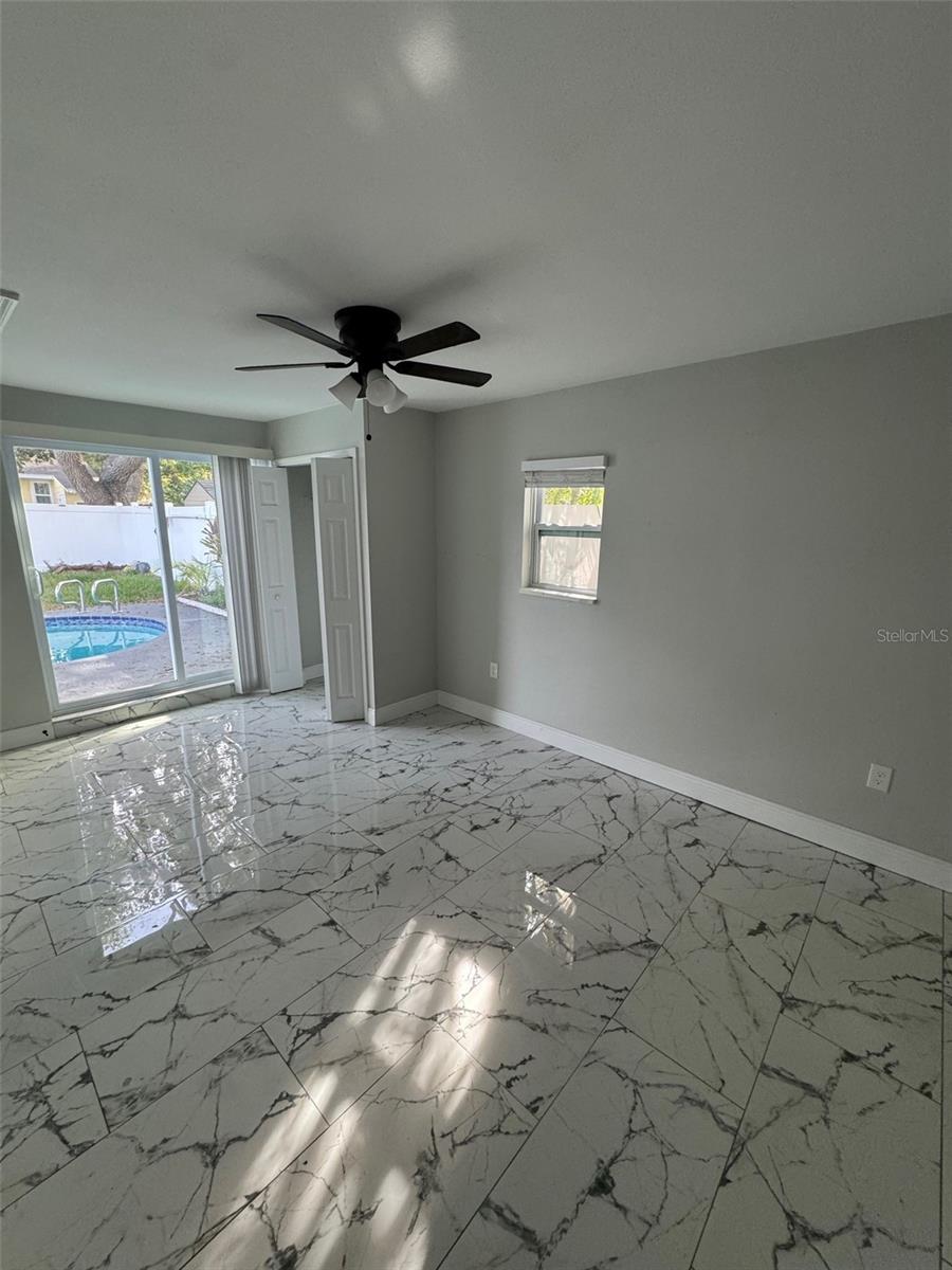 425 ORANGEWOOD DR — photo 24