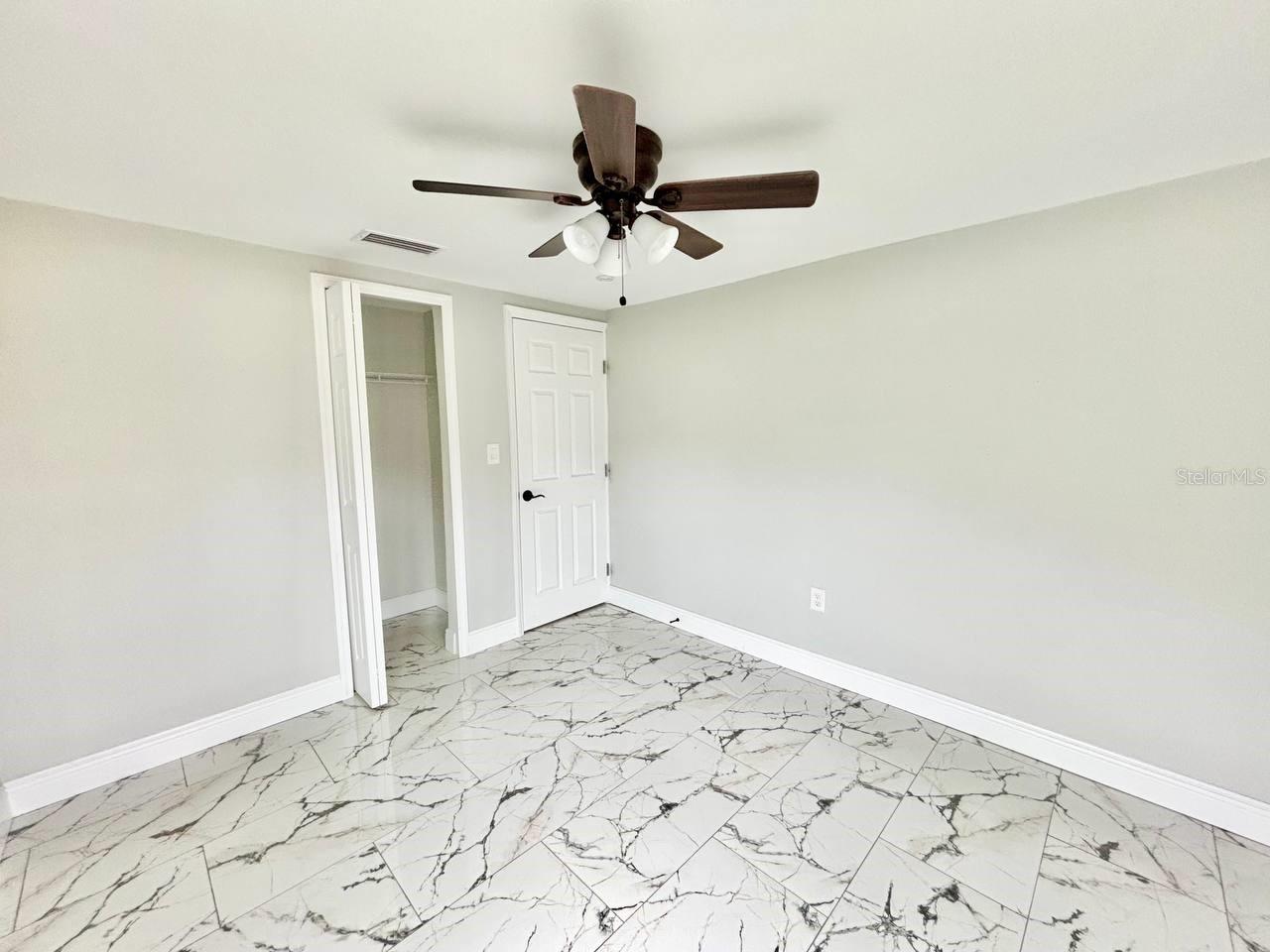425 ORANGEWOOD DR — photo 19