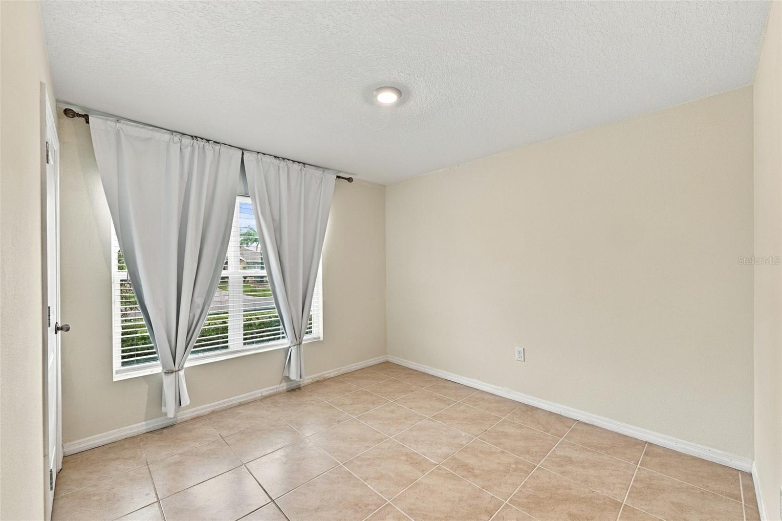 7980 BROAD POINTE DR — photo 28