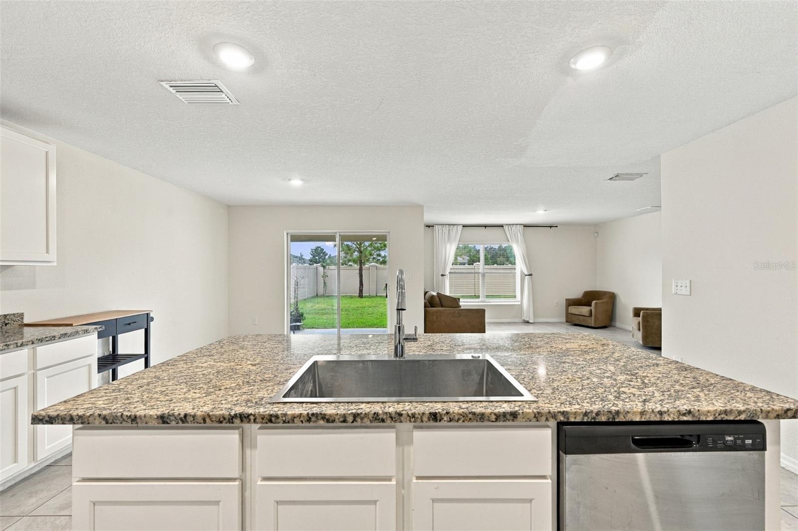 7980 BROAD POINTE DR — photo 5