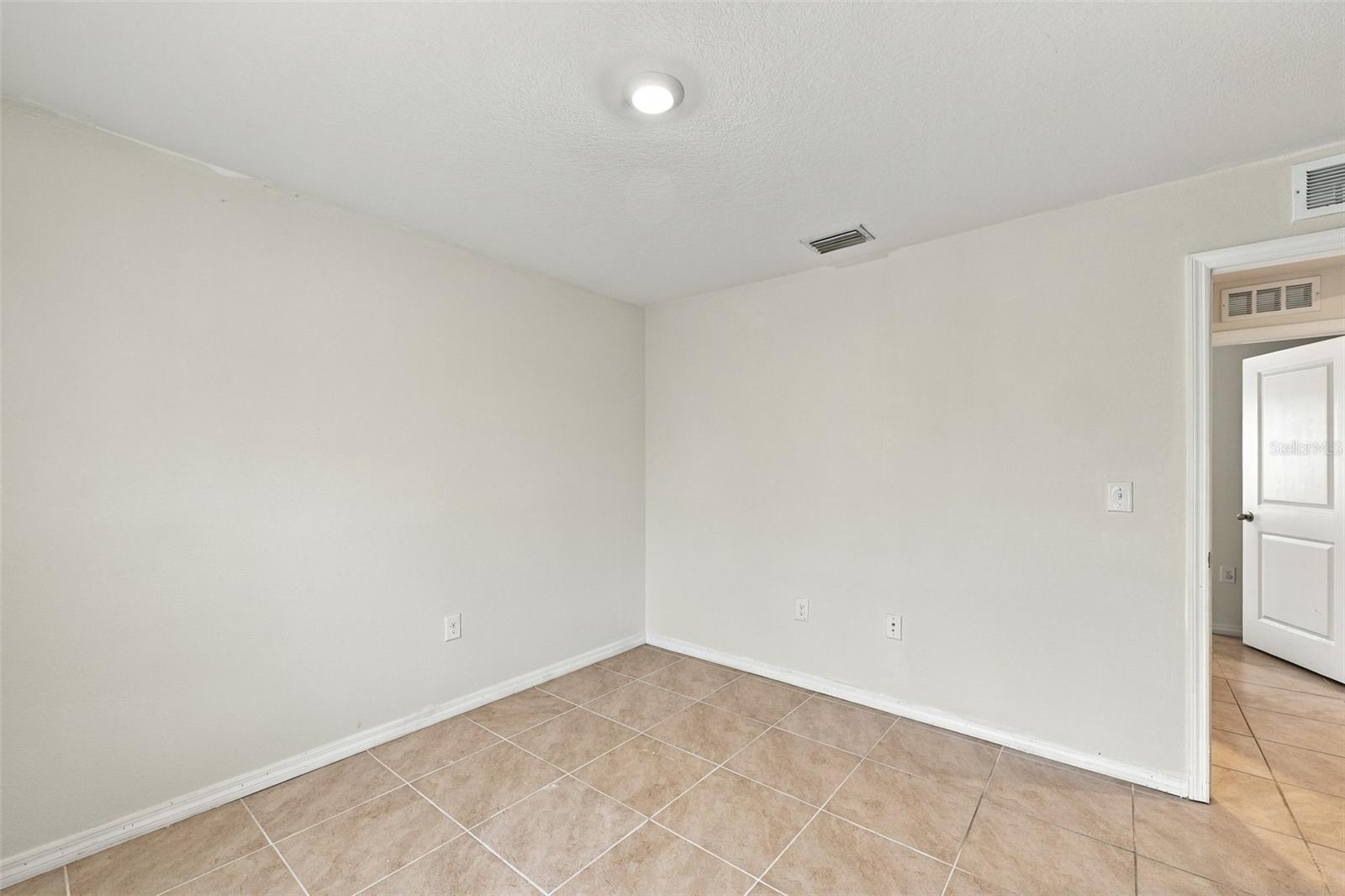 7980 BROAD POINTE DR — photo 30