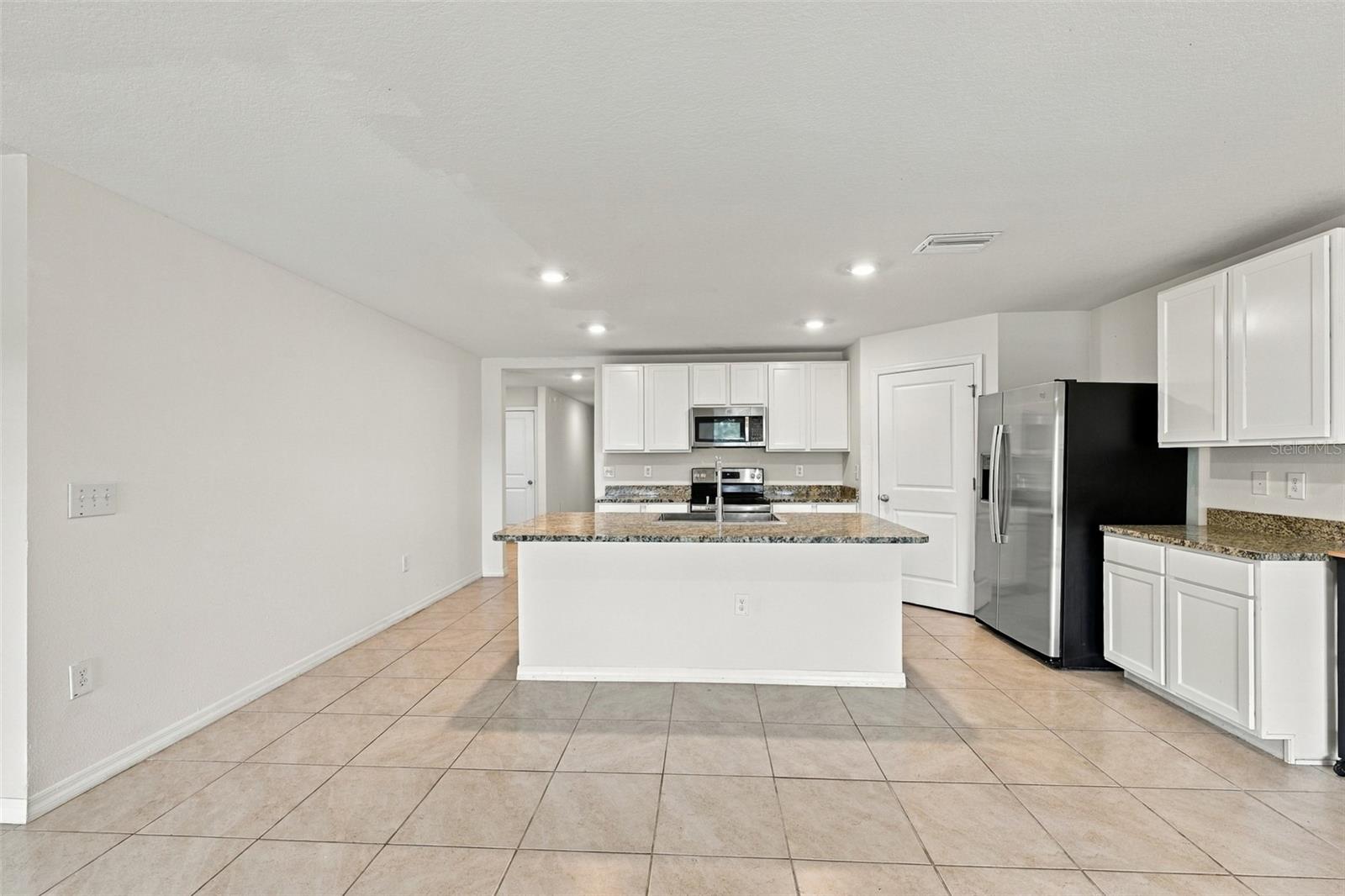 7980 BROAD POINTE DR — photo 9