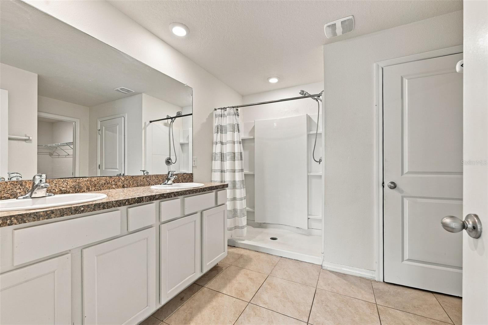 7980 BROAD POINTE DR — photo 20