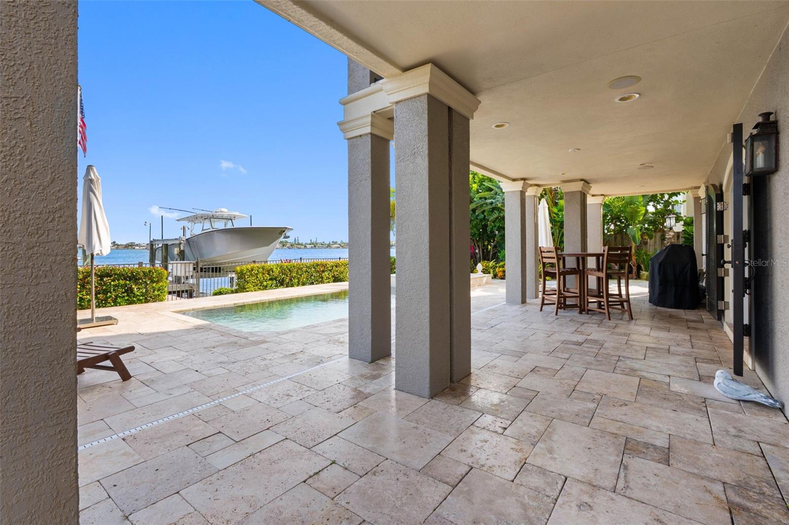 505 HARBOR DR — photo 11