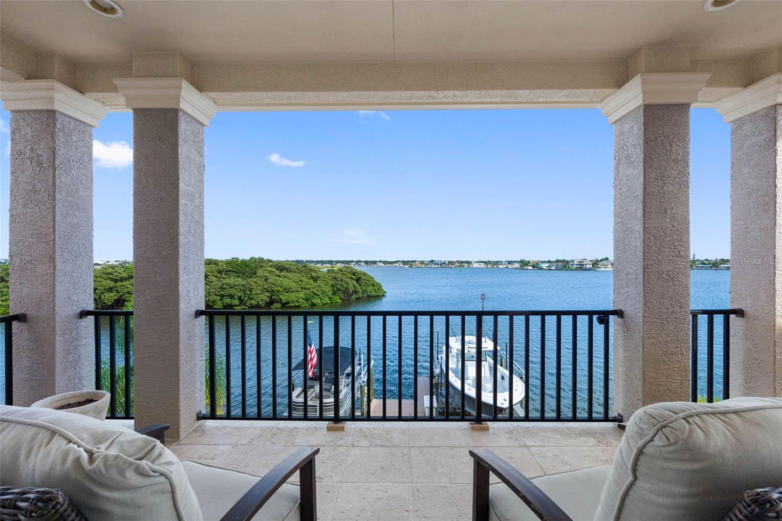 505 HARBOR DR — photo 52