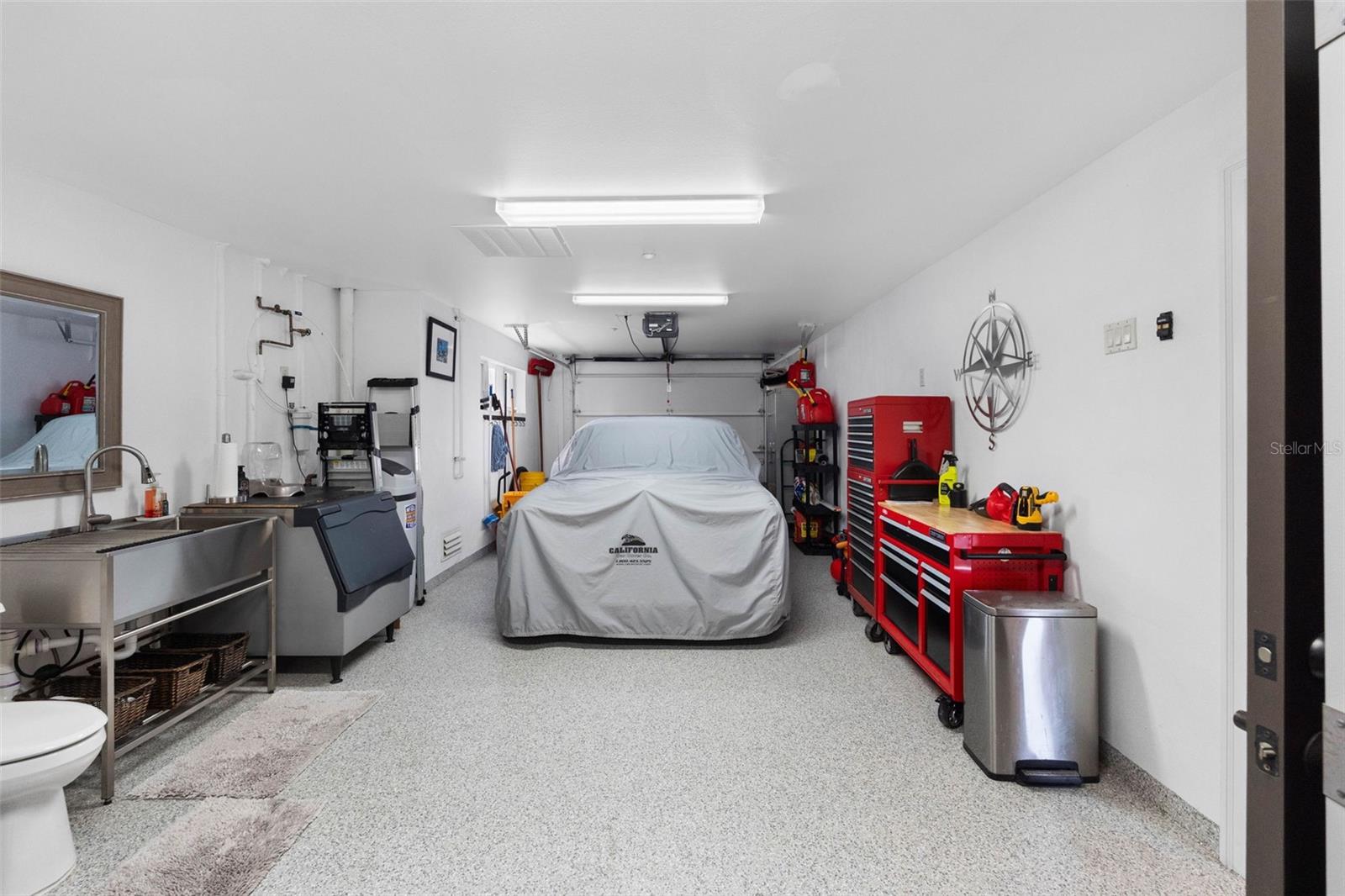 505 HARBOR DR — photo 56
