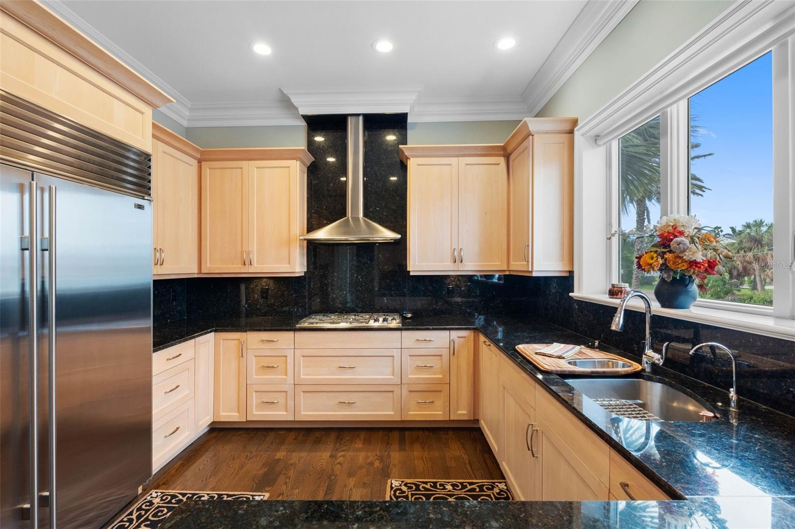 505 HARBOR DR — photo 29