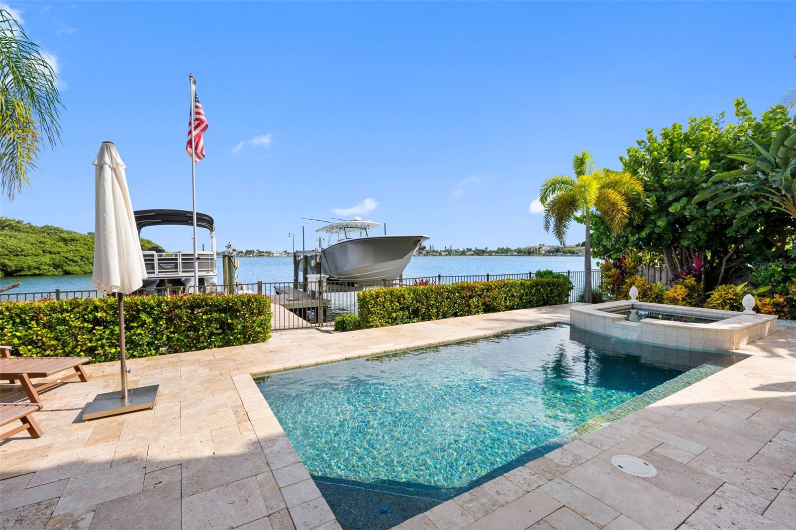 505 HARBOR DR — photo 10