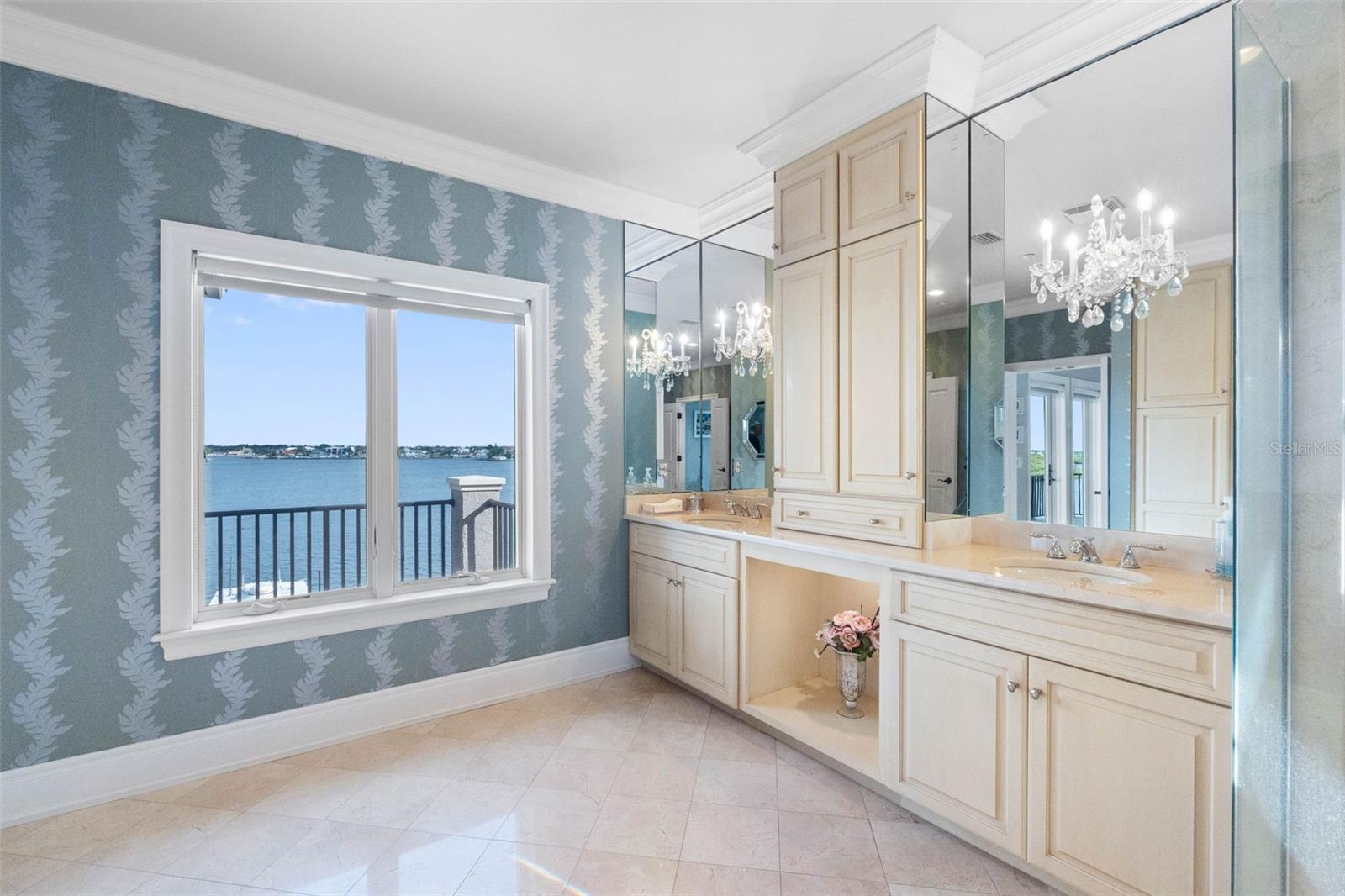 505 HARBOR DR — photo 38