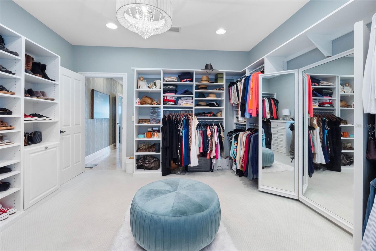 505 HARBOR DR — photo 40