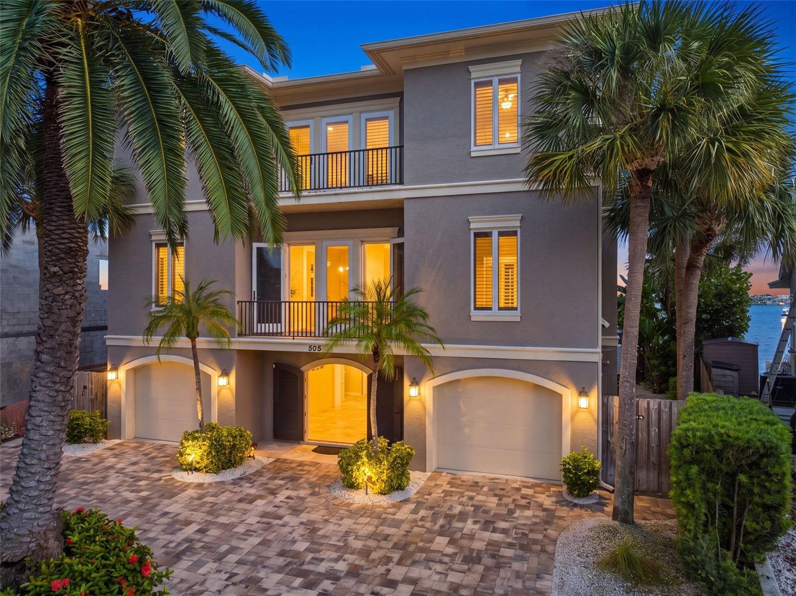 505 HARBOR DR — photo 3
