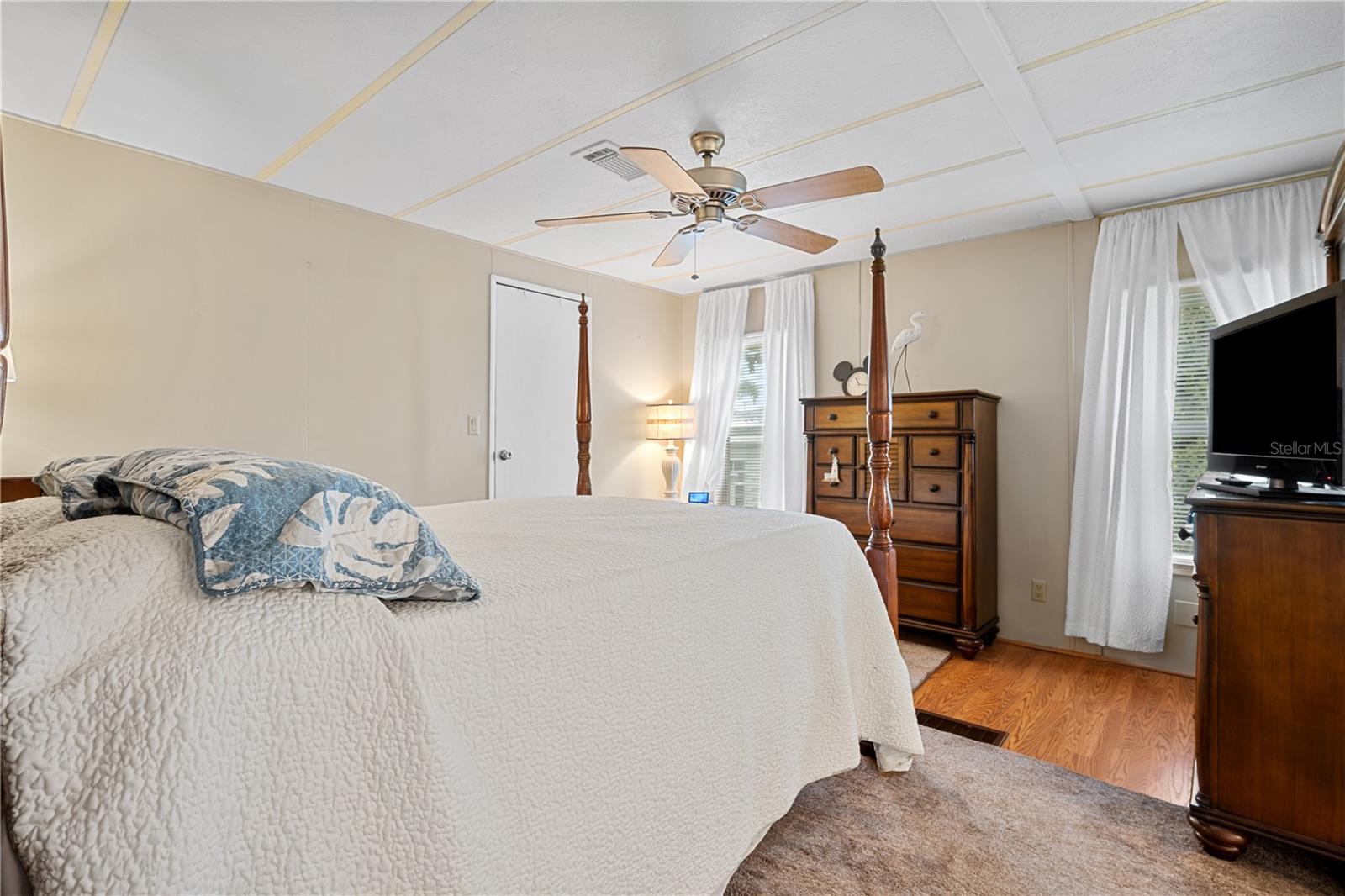 3329 EILEEN DR — photo 18
