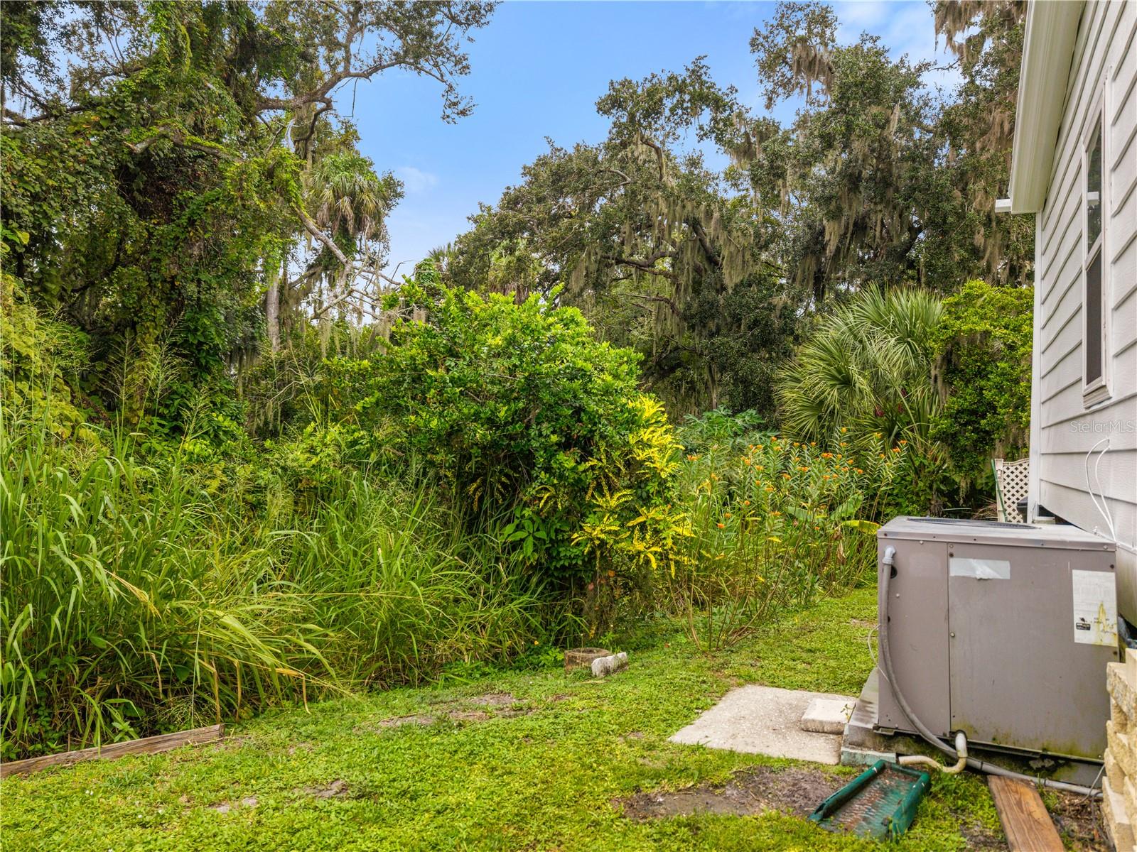 3329 EILEEN DR — photo 27