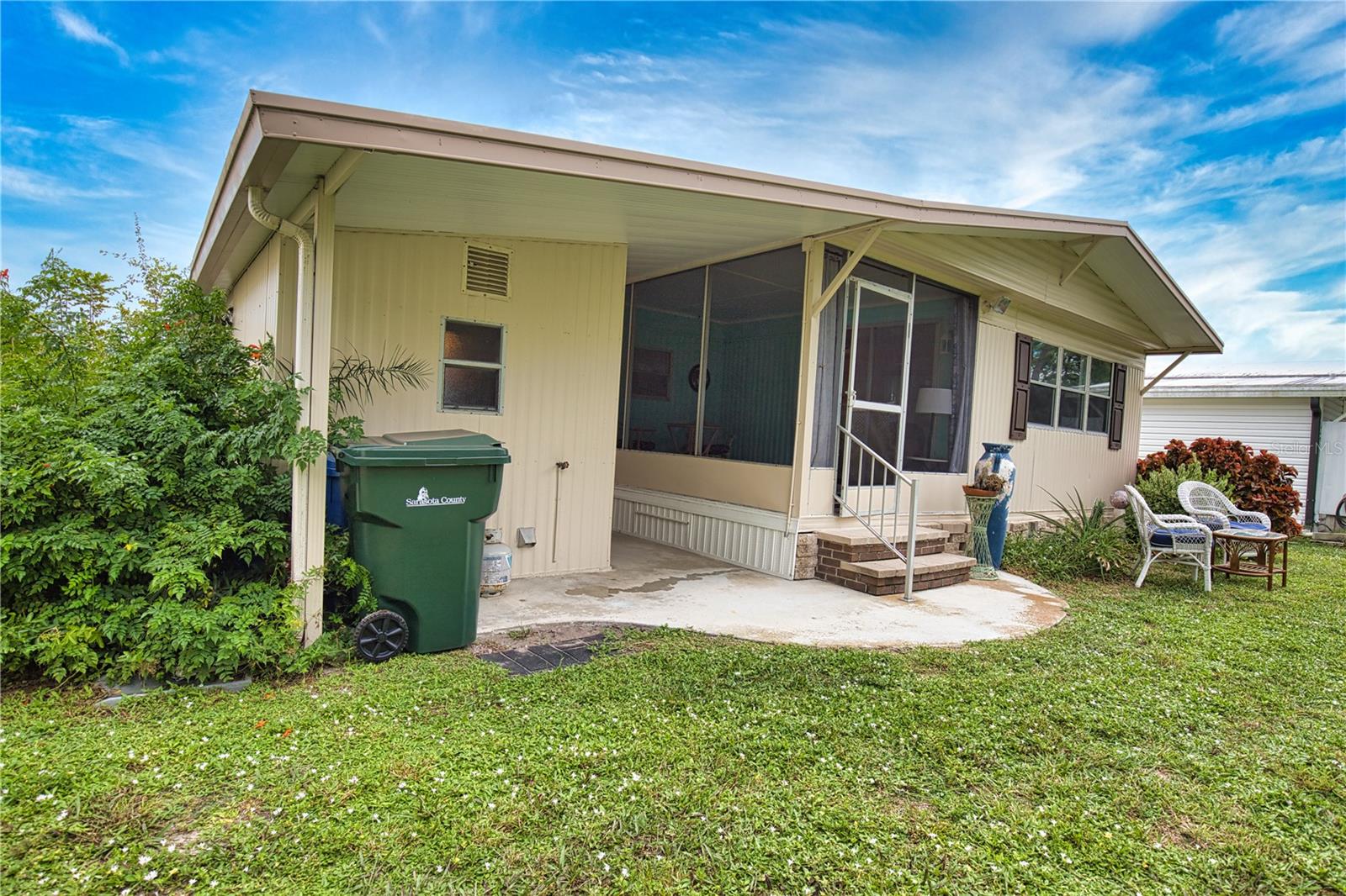 236 N FIJI CIR — photo 43