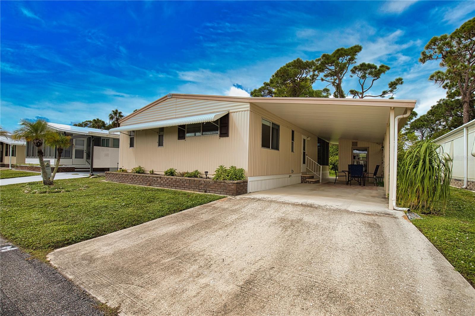 236 N FIJI CIR — photo 41