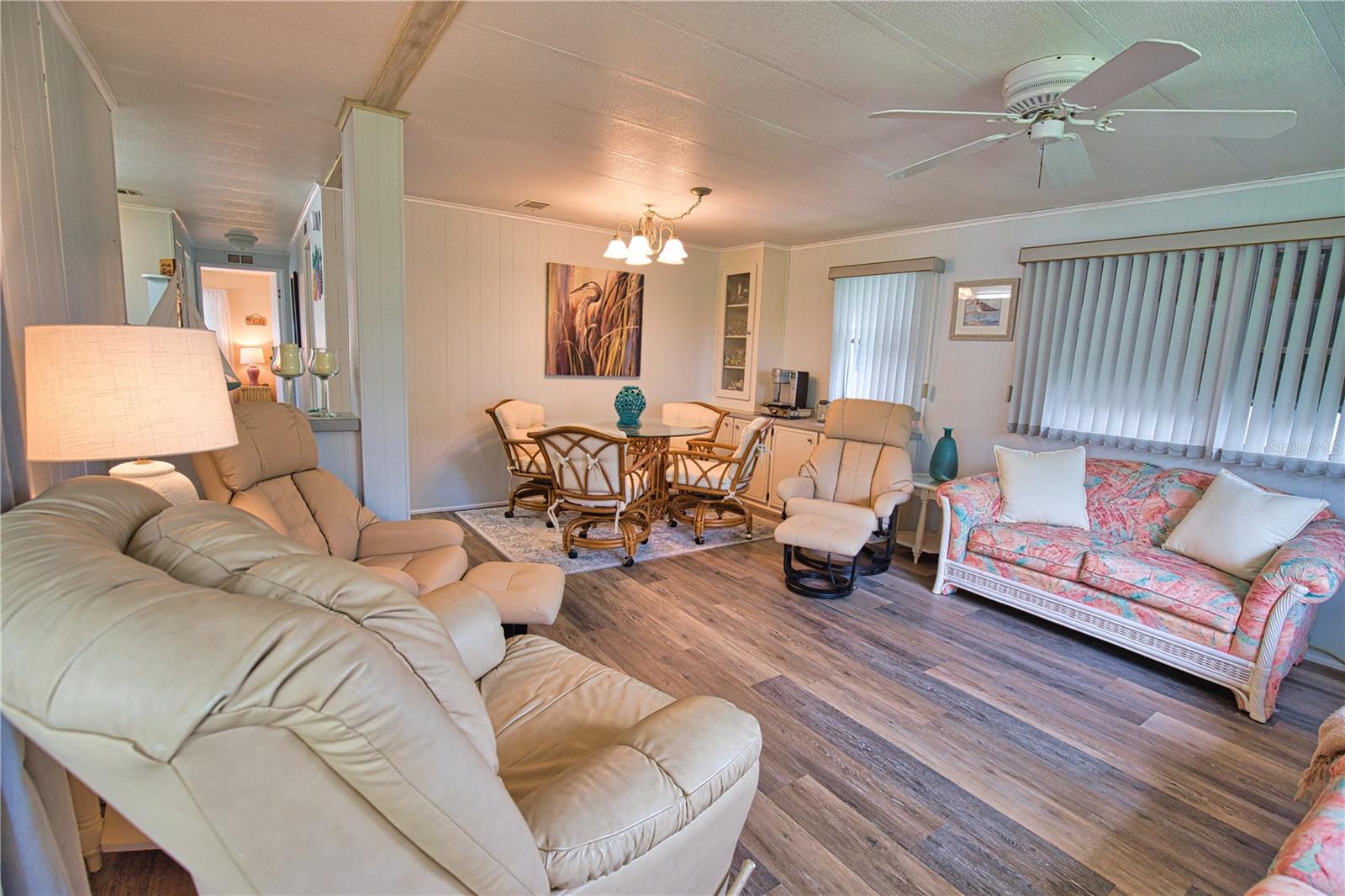 236 N FIJI CIR — photo 12