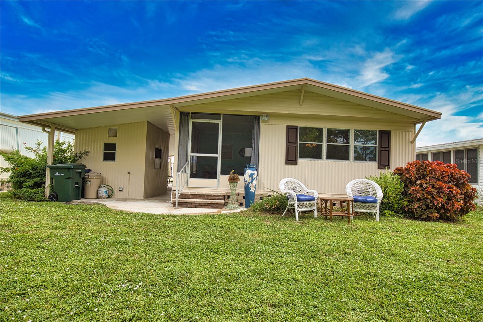 236 N FIJI CIR — photo 35