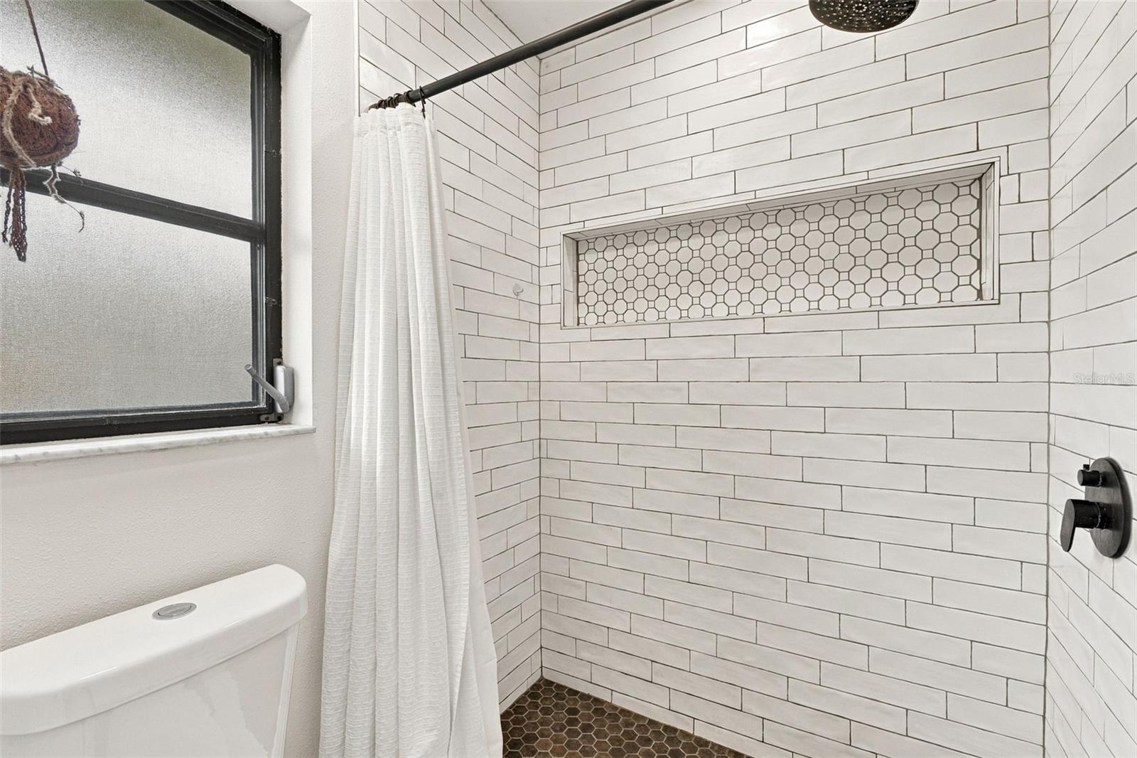 1636 BOB O LINK DR — photo 36