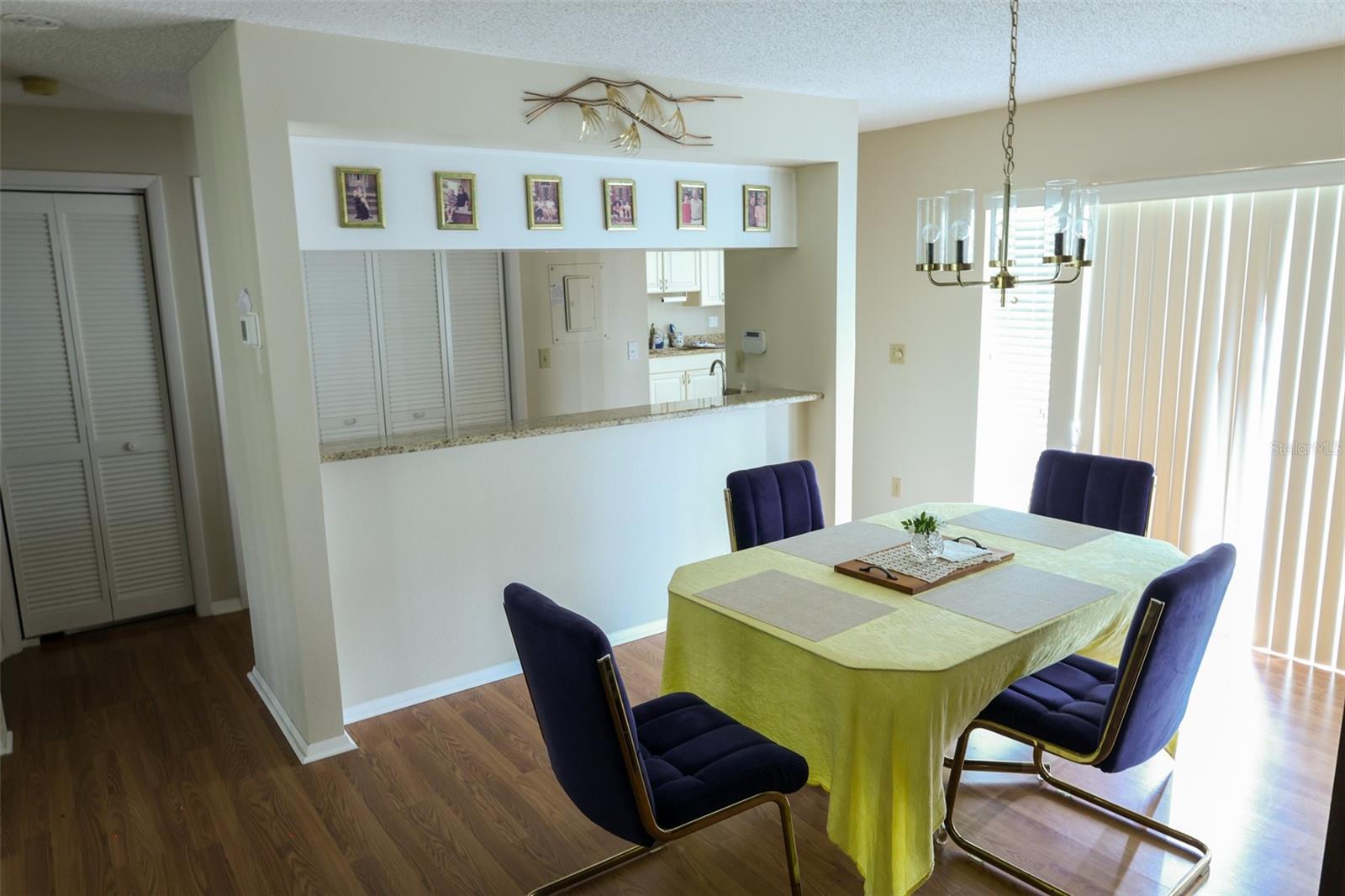 60 DALE PL — photo 6