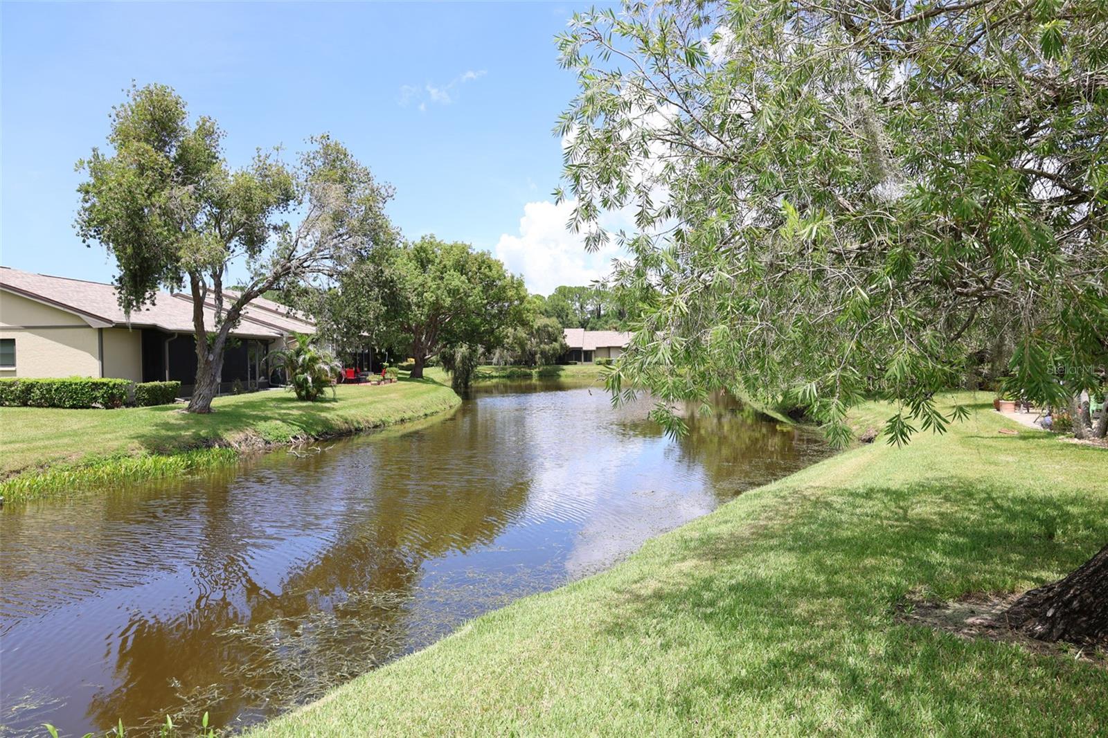 60 DALE PL — photo 22
