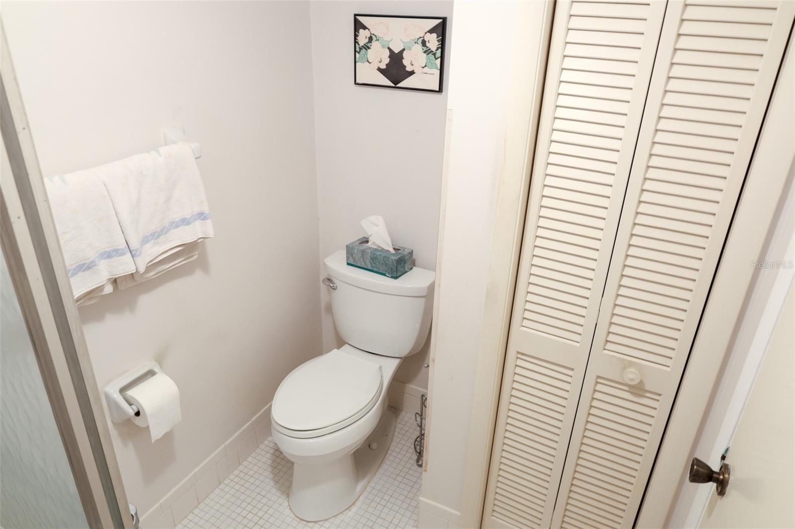60 DALE PL — photo 11
