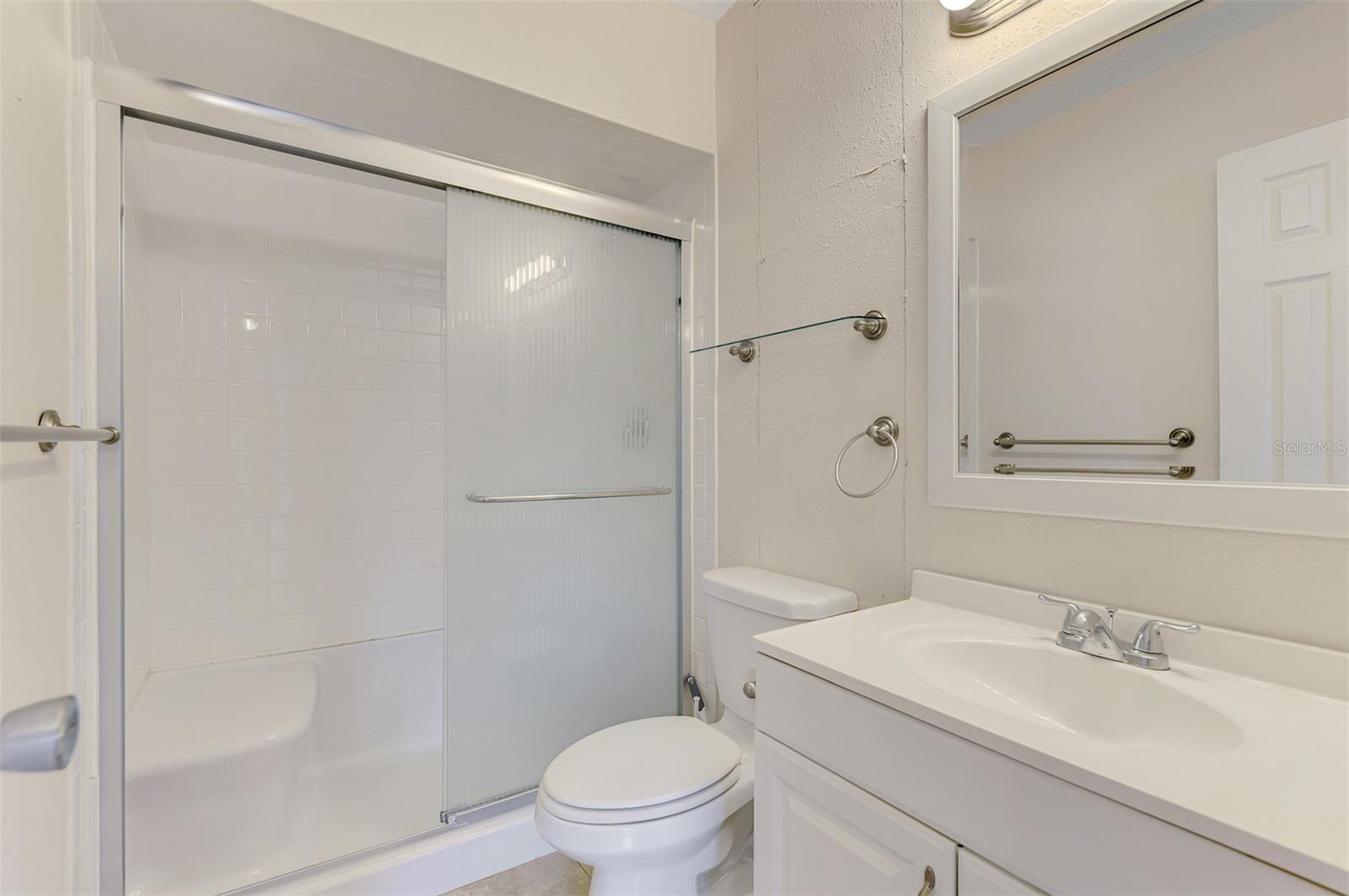 360 BASE AVE E #424 — photo 23