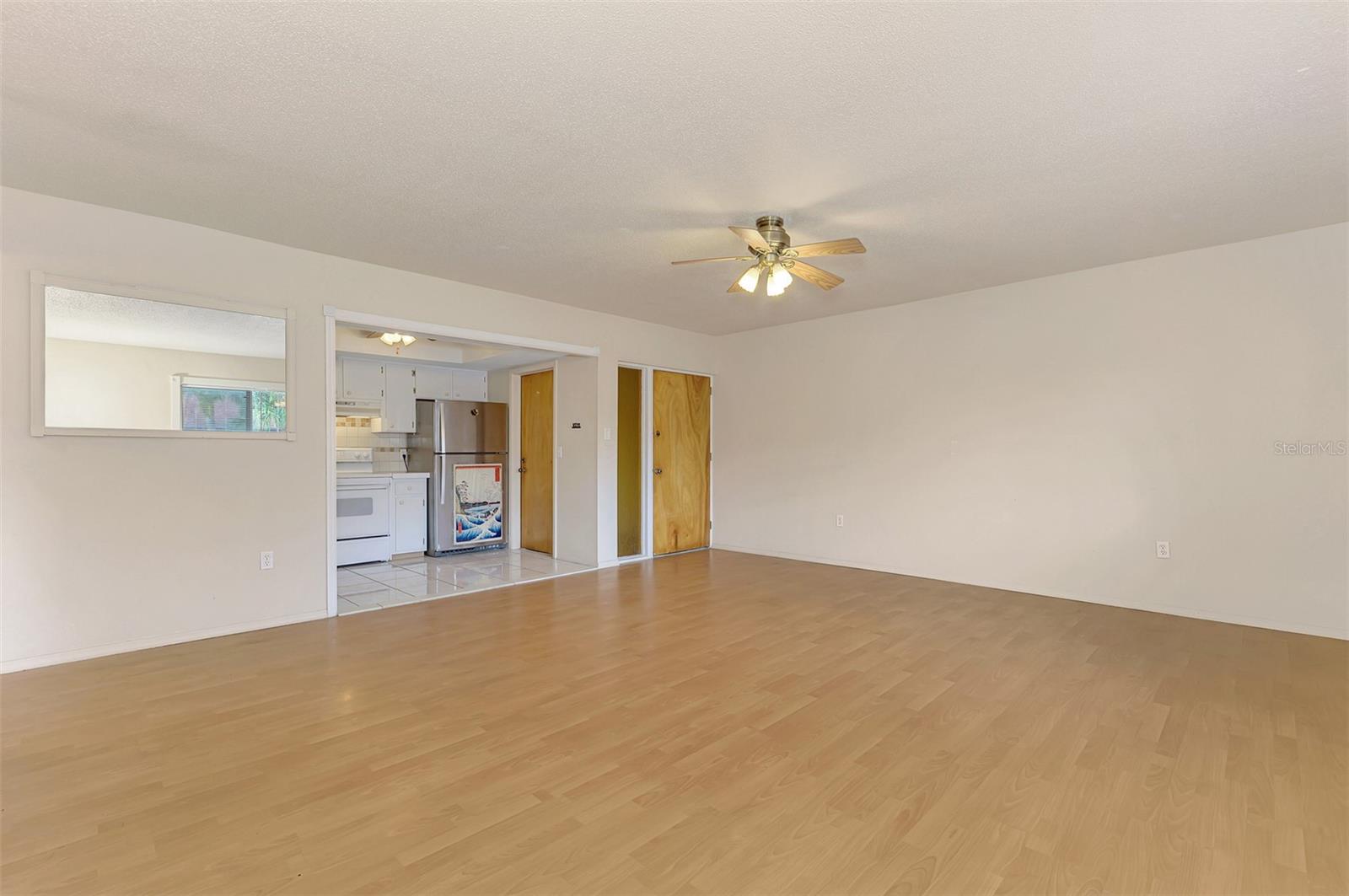 360 BASE AVE E #424 — photo 10
