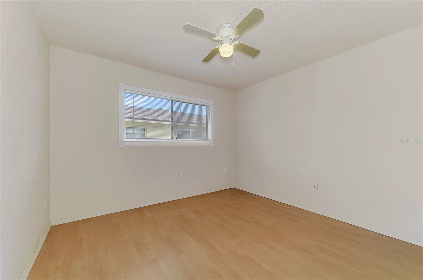 360 BASE AVE E #424 — photo 24