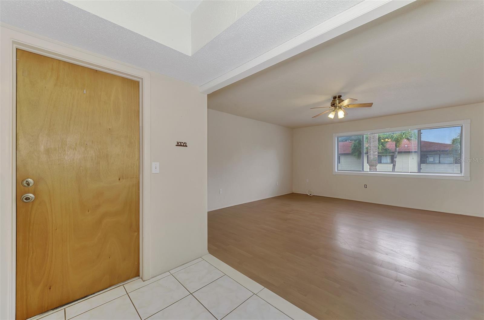 360 BASE AVE E #424 — photo 17