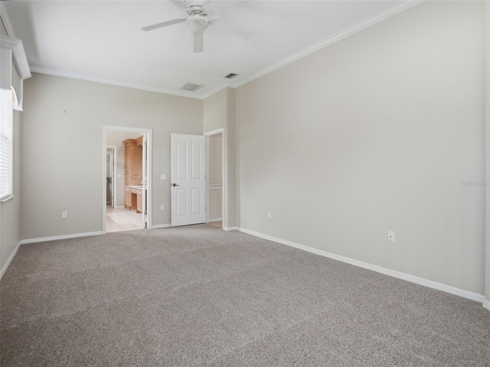 1411 AMESBURY CT — photo 25